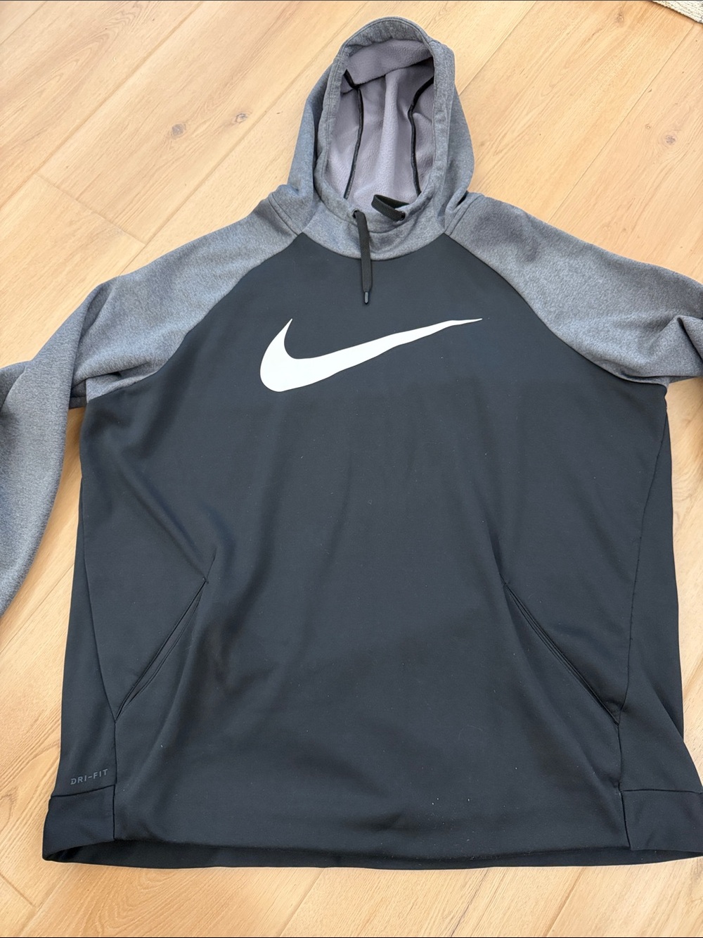 Nike Men’s Black and Gray Pullover Hoodie with White Swoosh